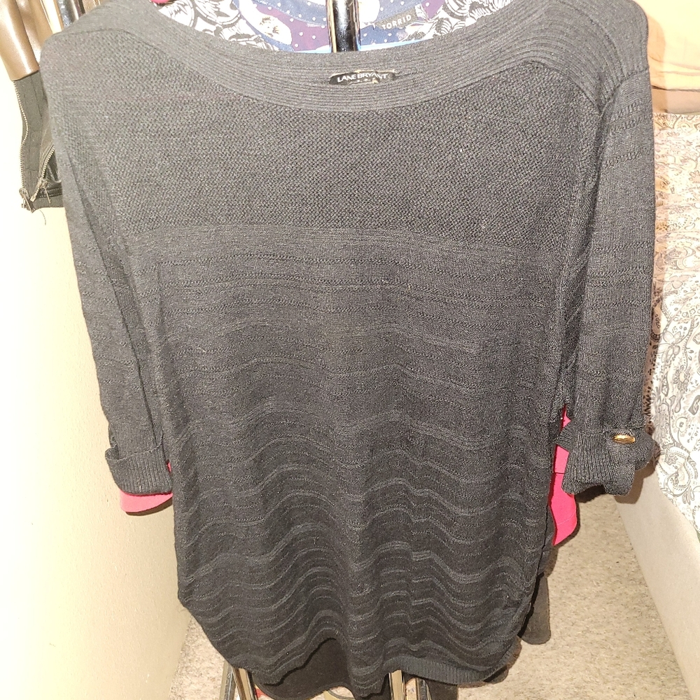 *3 for $10* Lane bryant, short sleeve sweater